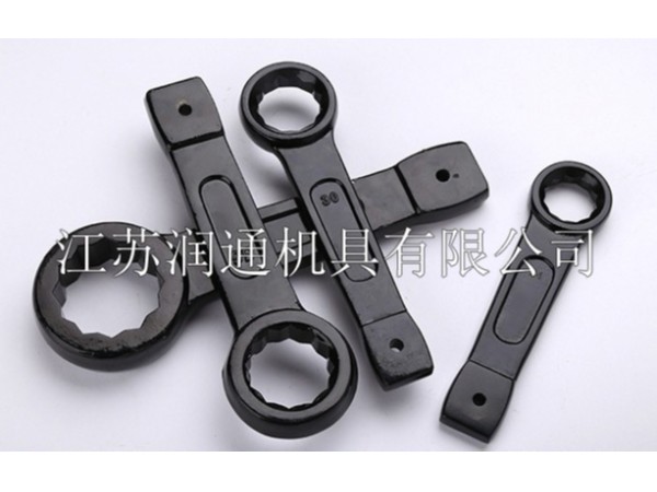 特種扳手